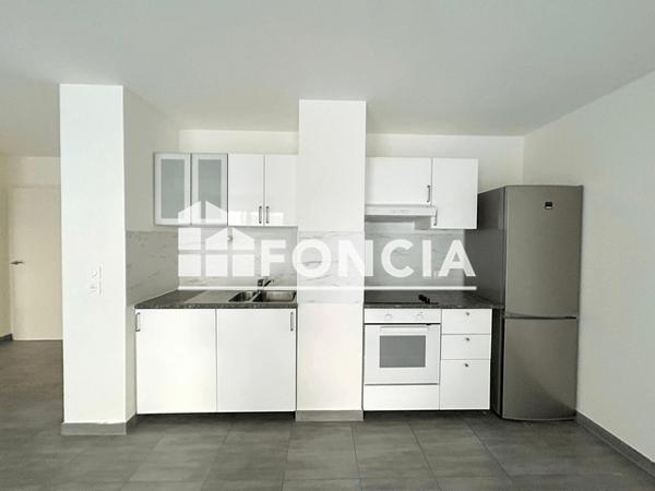 Location Appartement 4 pièces 85.78 m² - 70 RUE DE VERSOIX Ferney - Voltaire 01210