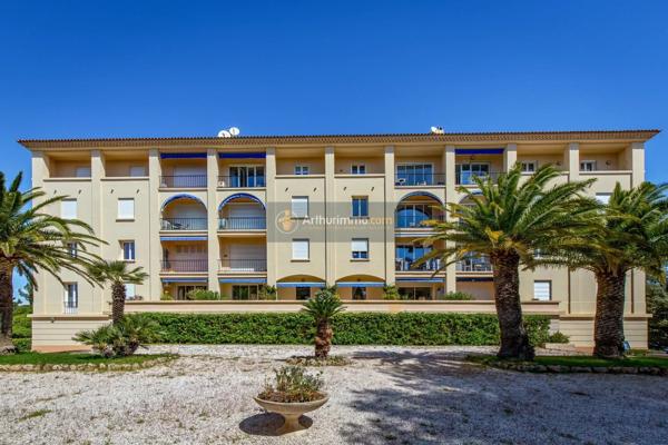 Vente                                                      Appartement
                        
                     4 pièces                      106 m2                     à Saint-Raphaël