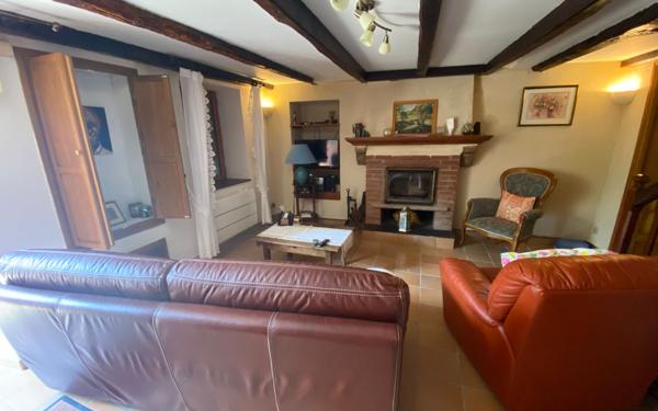 Maison à vendre    4 pièces •  Peyrilhac