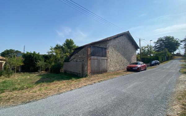 Maison à vendre    4 pièces •  Peyrilhac