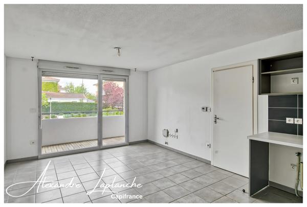 Appartement à vendre 3 pièces SAINT ORENS DE GAMEVILLE (31) avec terrasse et double parking privé en résidence sécurisée.
