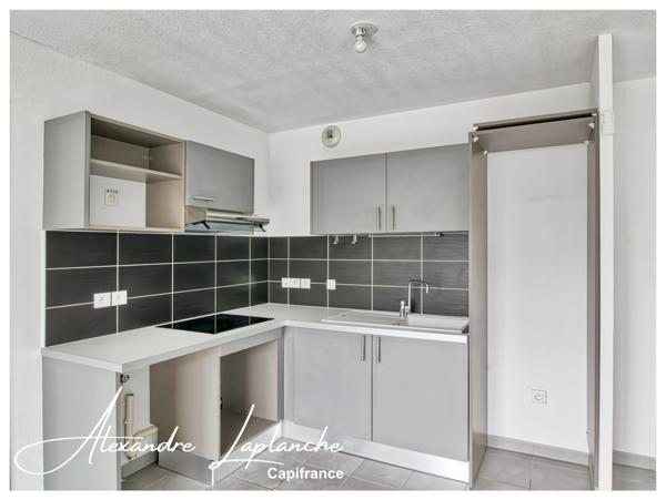 Appartement à vendre 3 pièces SAINT ORENS DE GAMEVILLE (31) avec terrasse et double parking privé en résidence sécurisée.