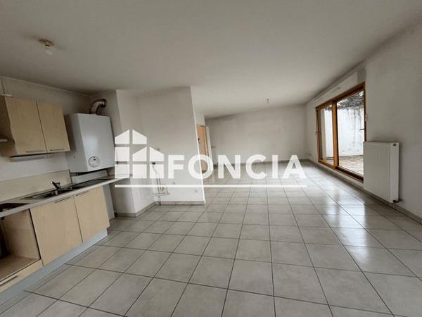 Location Appartement 4 pièces 105 m² - 10/12 CHEMIN DE LA PATELIERE Francheville 69340
