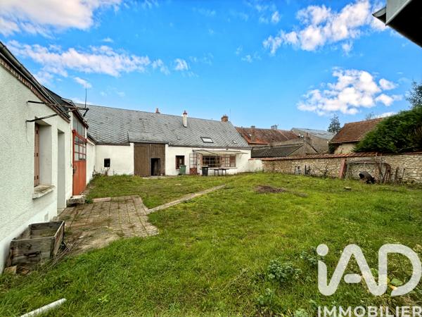 Maison à vendre 8 pièces 351 m² Ingré