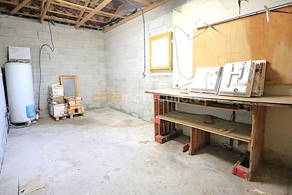 Vente
                Maison90 m² - 4 Pièces -
                    MONTAUROUX (83440)