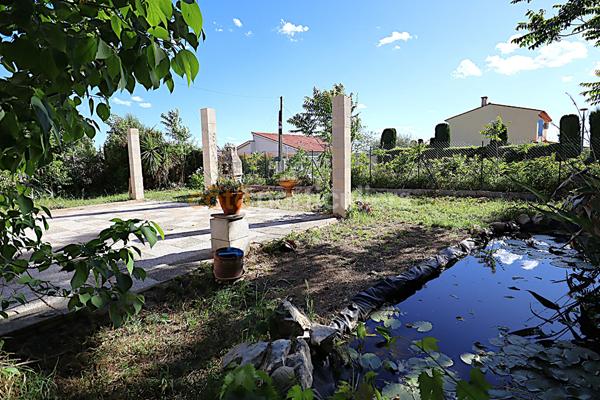 Vente
                Maison90 m² - 4 Pièces -
                    MONTAUROUX (83440)
