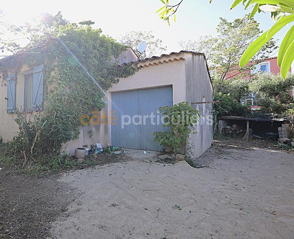 Vente
                Maison90 m² - 4 Pièces -
                    MONTAUROUX (83440)