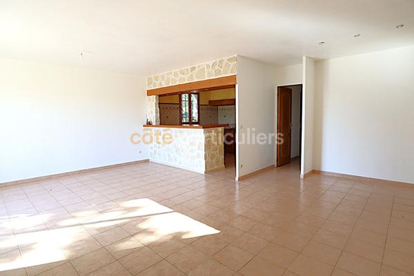 Vente
                Maison90 m² - 4 Pièces -
                    MONTAUROUX (83440)