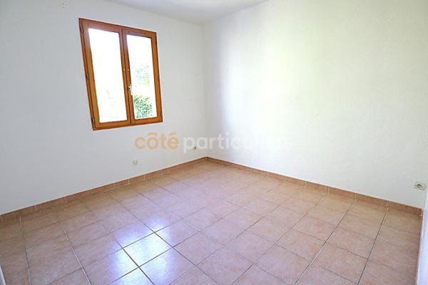 Vente
                Maison90 m² - 4 Pièces -
                    MONTAUROUX (83440)