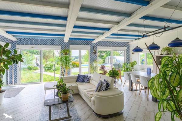 Maison à vendre |                                       Hagetmau |                                        10 pièces  |  345 m²