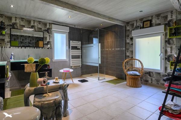 Maison à vendre |                                       Hagetmau |                                        10 pièces  |  345 m²
