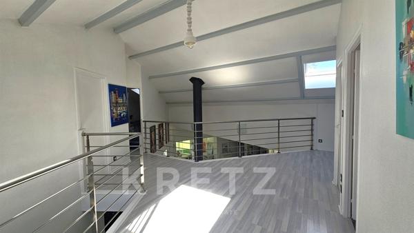 AYTRE - Maison d'architecte avec piscine à 2 pas du centre bourg - parcelle divisible