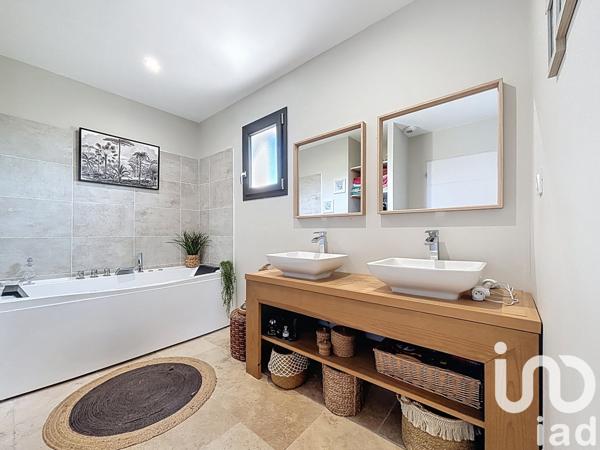 Maison à vendre 14 pièces 322 m² Lavalette