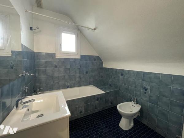 Maison familiale avec garage – Séné, quartier de la Grenouillère