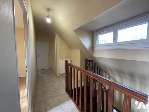 Maison familiale avec garage – Séné, quartier de la Grenouillère