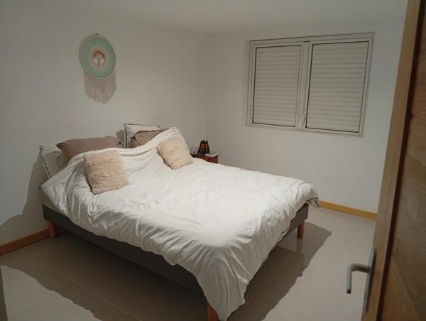 Ensemble Immobilier / Terrain 812m2 / Le Tampon /303100€