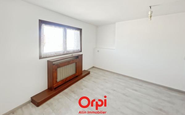 Maison à vendre    3 pièces • 88 m2 Désertines