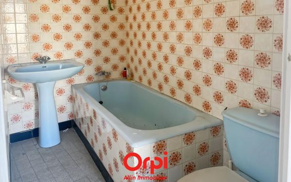 Maison à vendre    3 pièces • 88 m2 Désertines