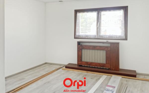 Maison à vendre    3 pièces • 88 m2 Désertines