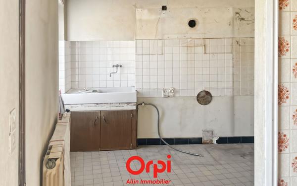 Maison à vendre    3 pièces • 88 m2 Désertines