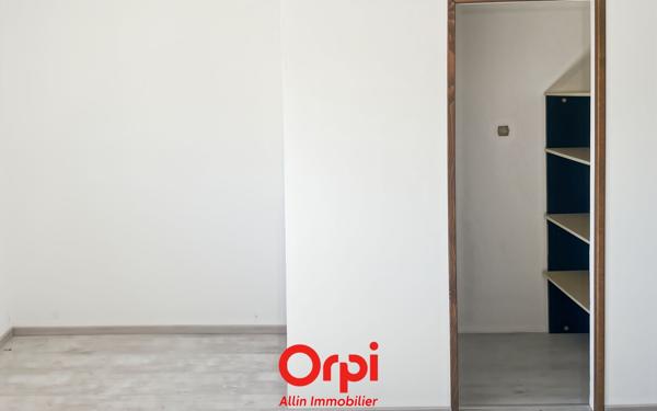 Maison à vendre    3 pièces • 88 m2 Désertines