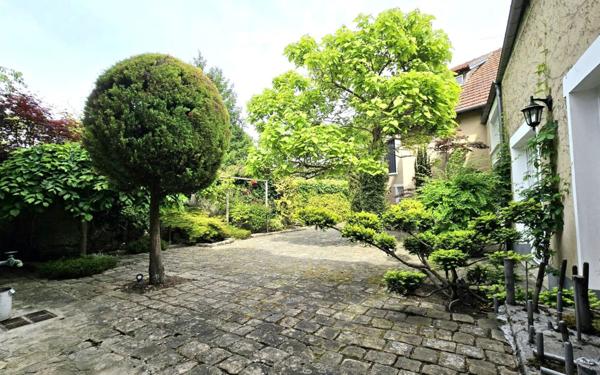 Maison à vendre    5 pièces •  La Ferté-Alais