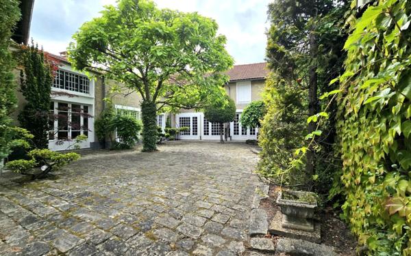 Maison à vendre    5 pièces •  La Ferté-Alais