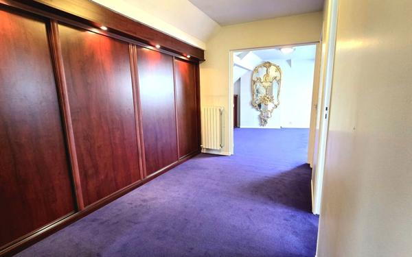 Maison à vendre    5 pièces •  La Ferté-Alais