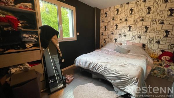 Maison contemporaine à vendre proche du golf de Ploemel - 5 pièces, 3 chambres, piscine