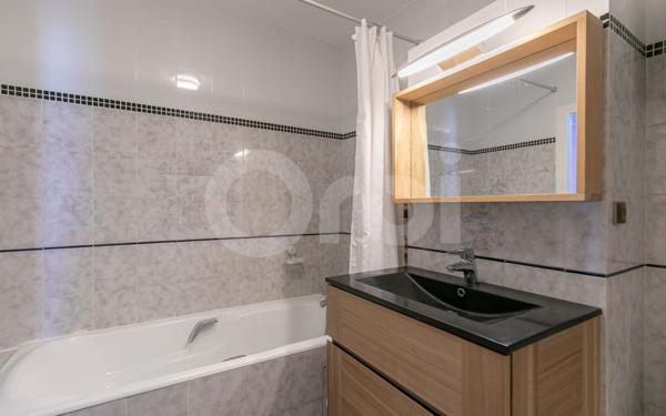 Maison à vendre    3 pièces •  Saint-Thibault-des-Vignes