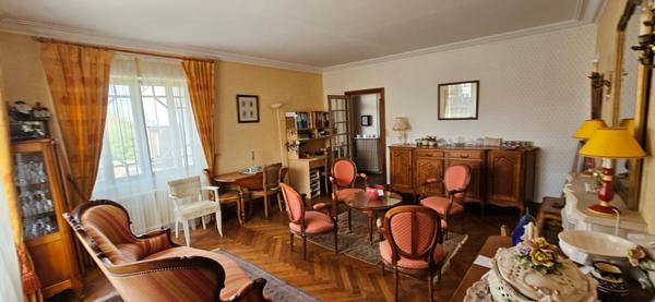 Maison 9 pièces - 210 m²