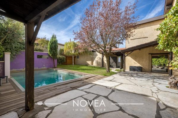 Maison familiale avec piscine – 170 m² – 4 chambres – Ternay