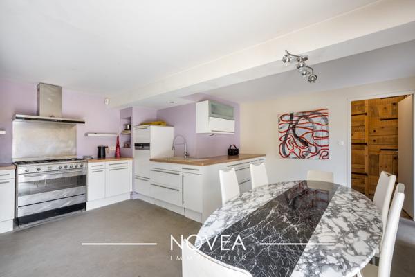 Maison familiale avec piscine – 170 m² – 4 chambres – Ternay