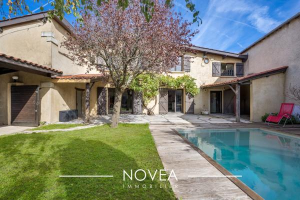Maison familiale avec piscine – 170 m² – 4 chambres – Ternay