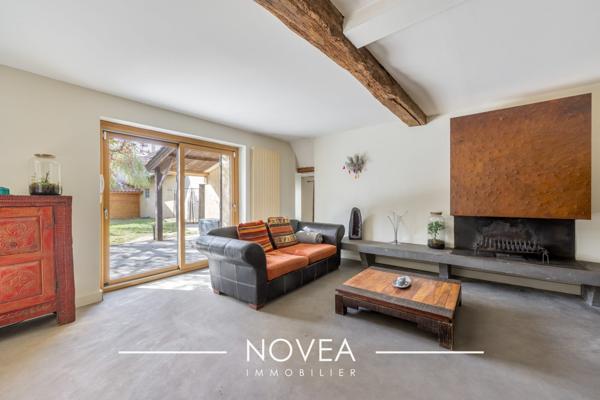 Maison familiale avec piscine – 170 m² – 4 chambres – Ternay