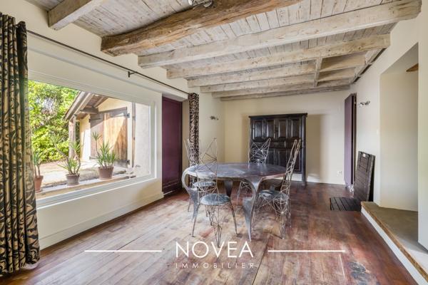 Maison familiale avec piscine – 170 m² – 4 chambres – Ternay