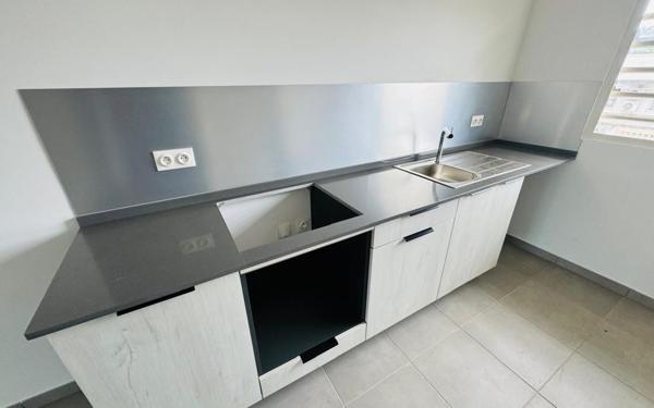 Appartement à louer    3 pièces •  Remire-Montjoly