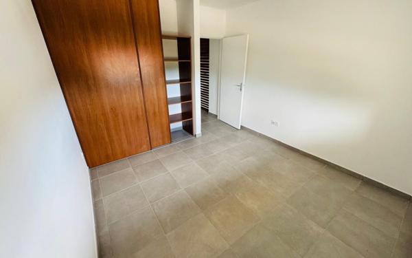 Appartement à louer    3 pièces •  Remire-Montjoly