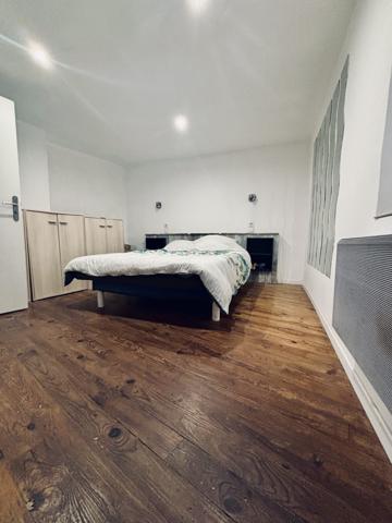 À vendre - Maison ancienne, 4 pièces située à Gonfaron (83590)