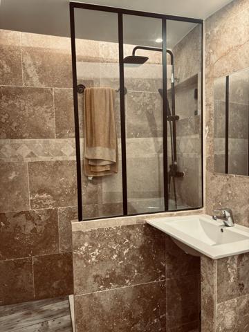 À vendre - Maison ancienne, 4 pièces située à Gonfaron (83590)