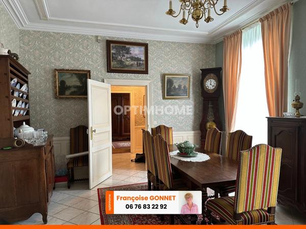 Maison de caractère - 5 pièces - 145 m² - 138 000 € - CHATEAUMEILLANT