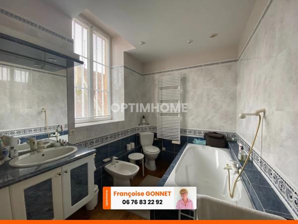 Maison de caractère - 5 pièces - 145 m² - 138 000 € - CHATEAUMEILLANT