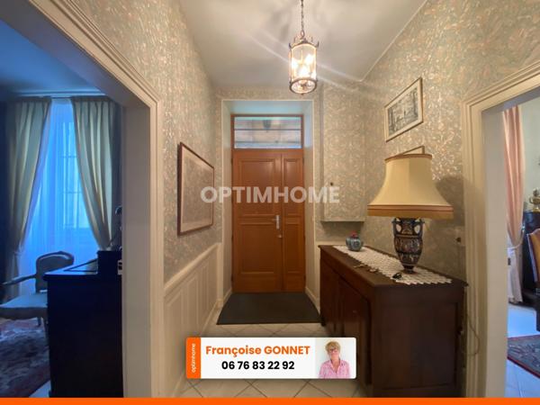 Maison de caractère - 5 pièces - 145 m² - 138 000 € - CHATEAUMEILLANT