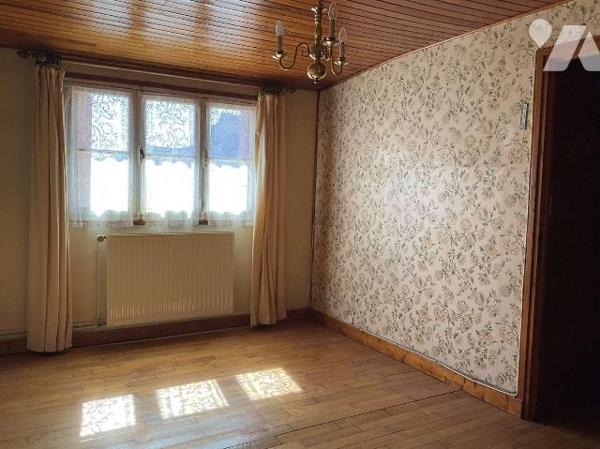 A VENDRE : Sur les hauteurs d'un village situé à environ 15km à l'est de GOURDON (Lot - 46), ma...