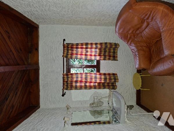 Maison de plain-pied et annexe à RUELLE SUR TOUVRE