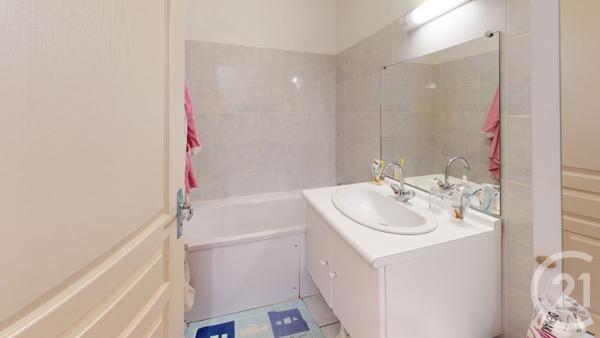 Appartement F4 à vendre  4 pièces - 80,45 m2 DOLE - 39