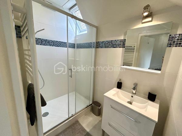 Demeure de 251,13 m²