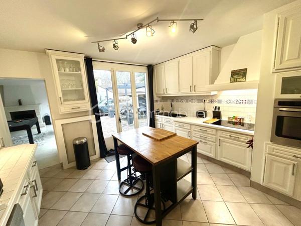 Demeure de 251,13 m²