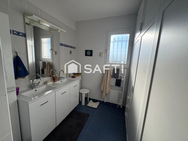 Maison avec jardin et garage