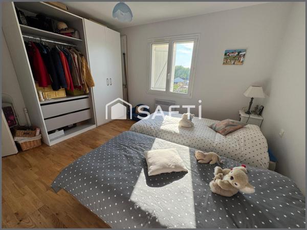 Maison avec jardin et garage